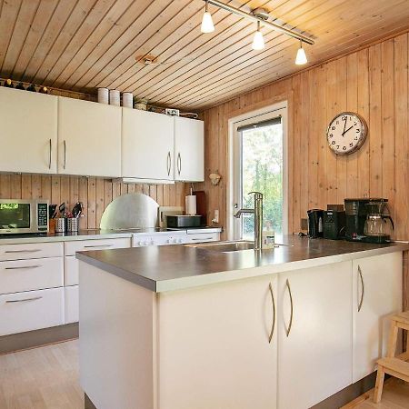 8 Person Holiday Home In Tranek R Tranekaer Bagian luar foto
